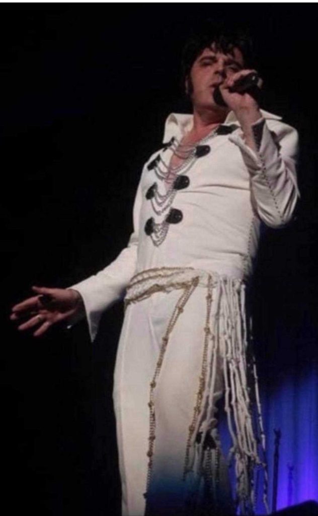 Elvis tribute artist Ralph Carey