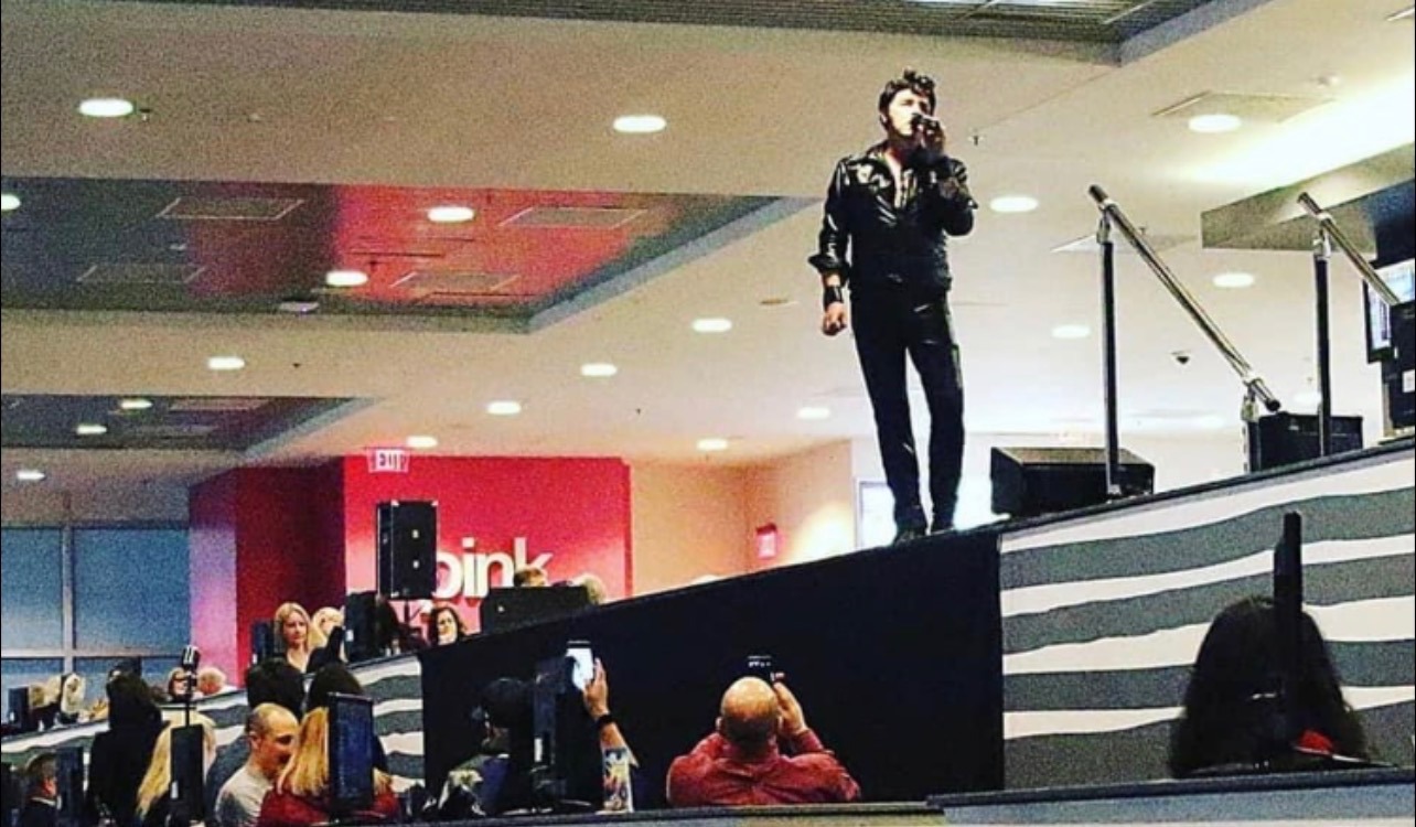 Elvis Tribute Artist Ralph Carey